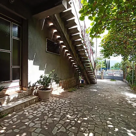 شقة Citrus تريبينيي